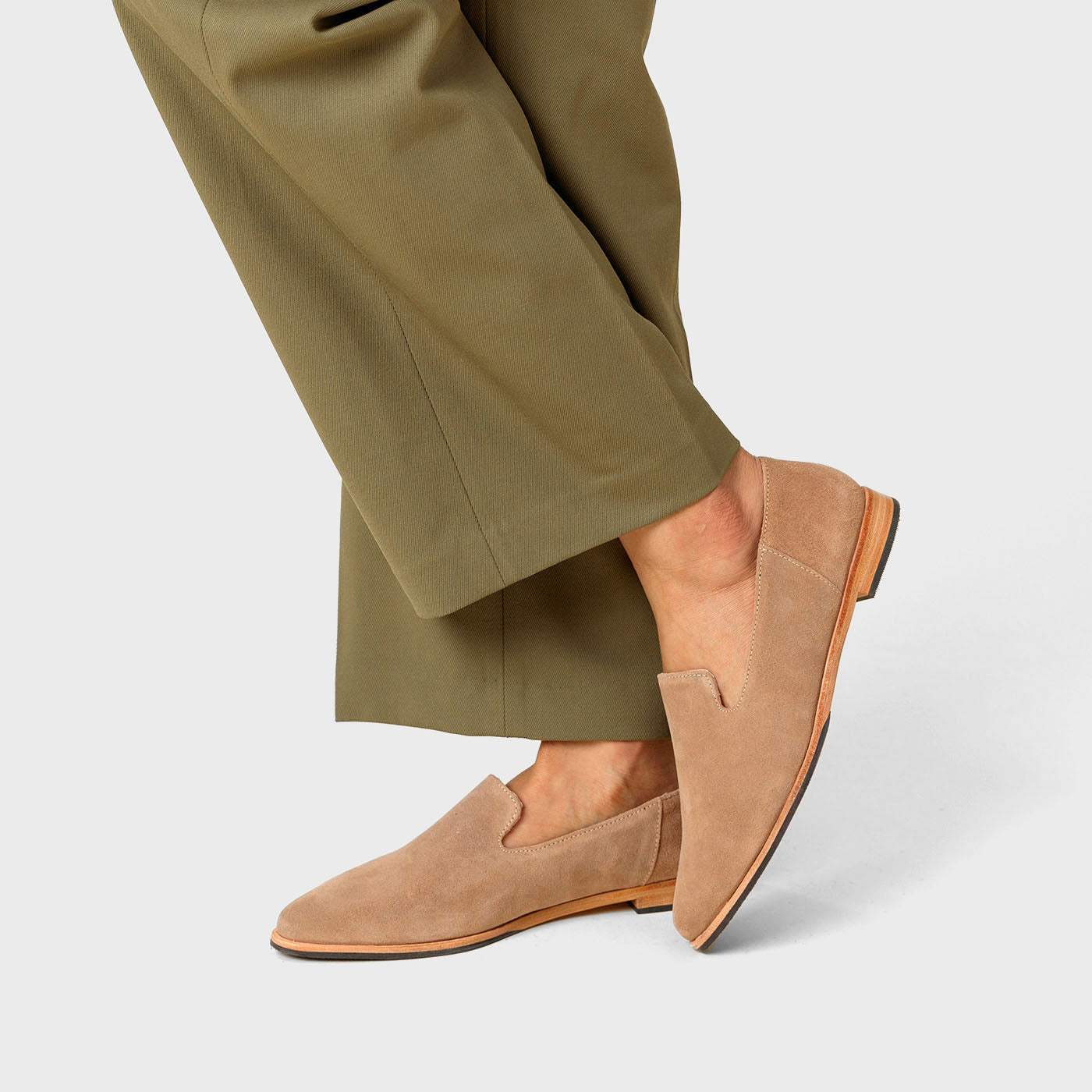 'Almost Perfect' Pointed Flat