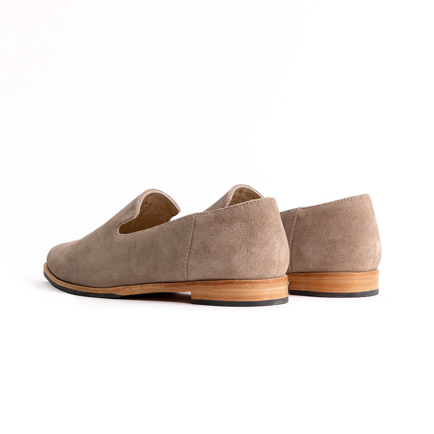 'Almost Perfect' Pointed Flat