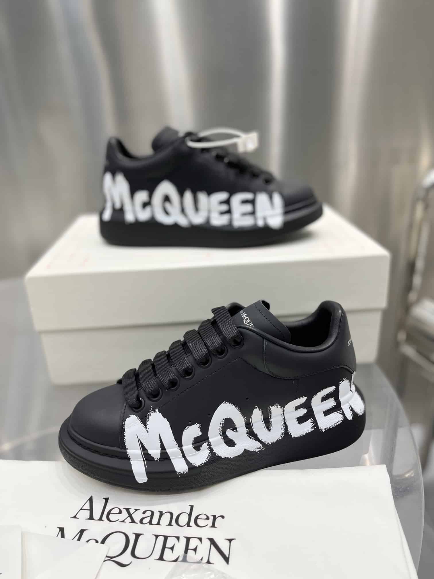 Best Replica ALEXANDER MCQUEEN SNEAKER   AM26 - Colareps