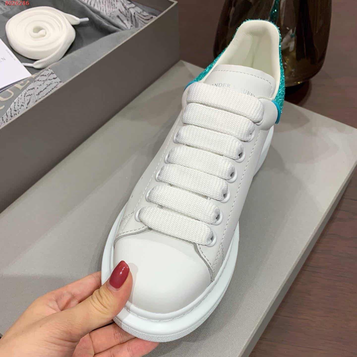 Best Replica Alexander Mcqueen Sneaker Dupe - AM20 - Colareps