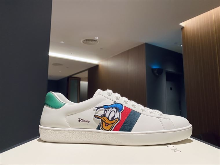 Best Replica GUCCI Dupes Shoes ACE X DISNEY DONALD DUCK   GCC071 - Colareps