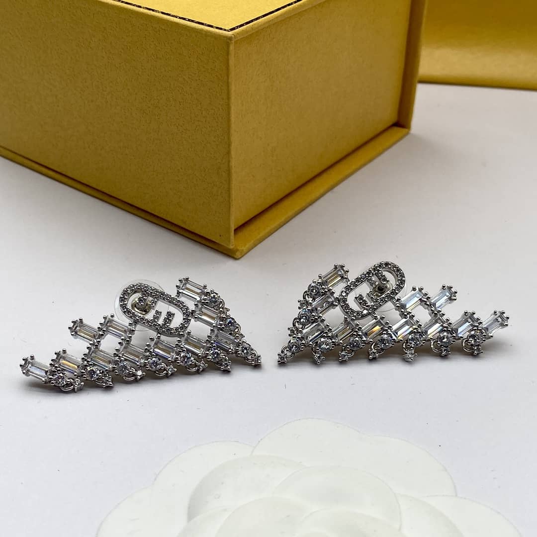 Best Replica 7 Star Fendi Earring - Colareps
