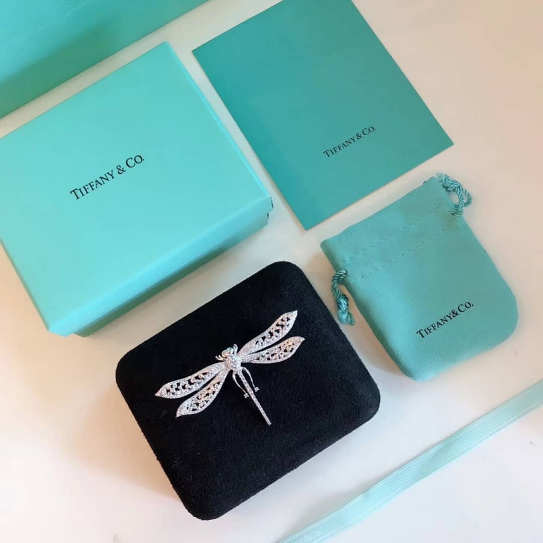 Best Replica Fake Tiffany Logo Brooch - Colareps