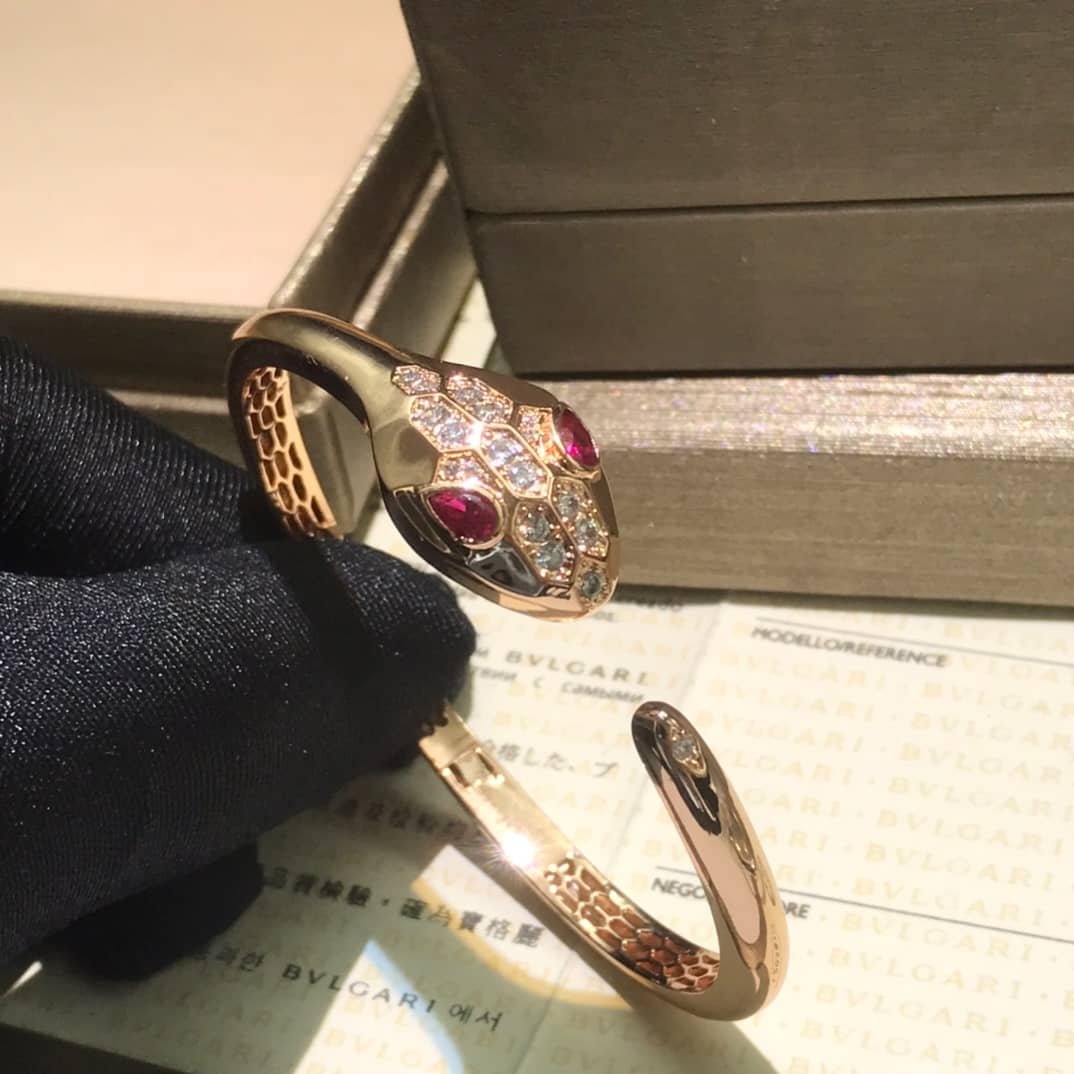 Best Replica Fake Bvlgari Logo Bracelet - Colareps