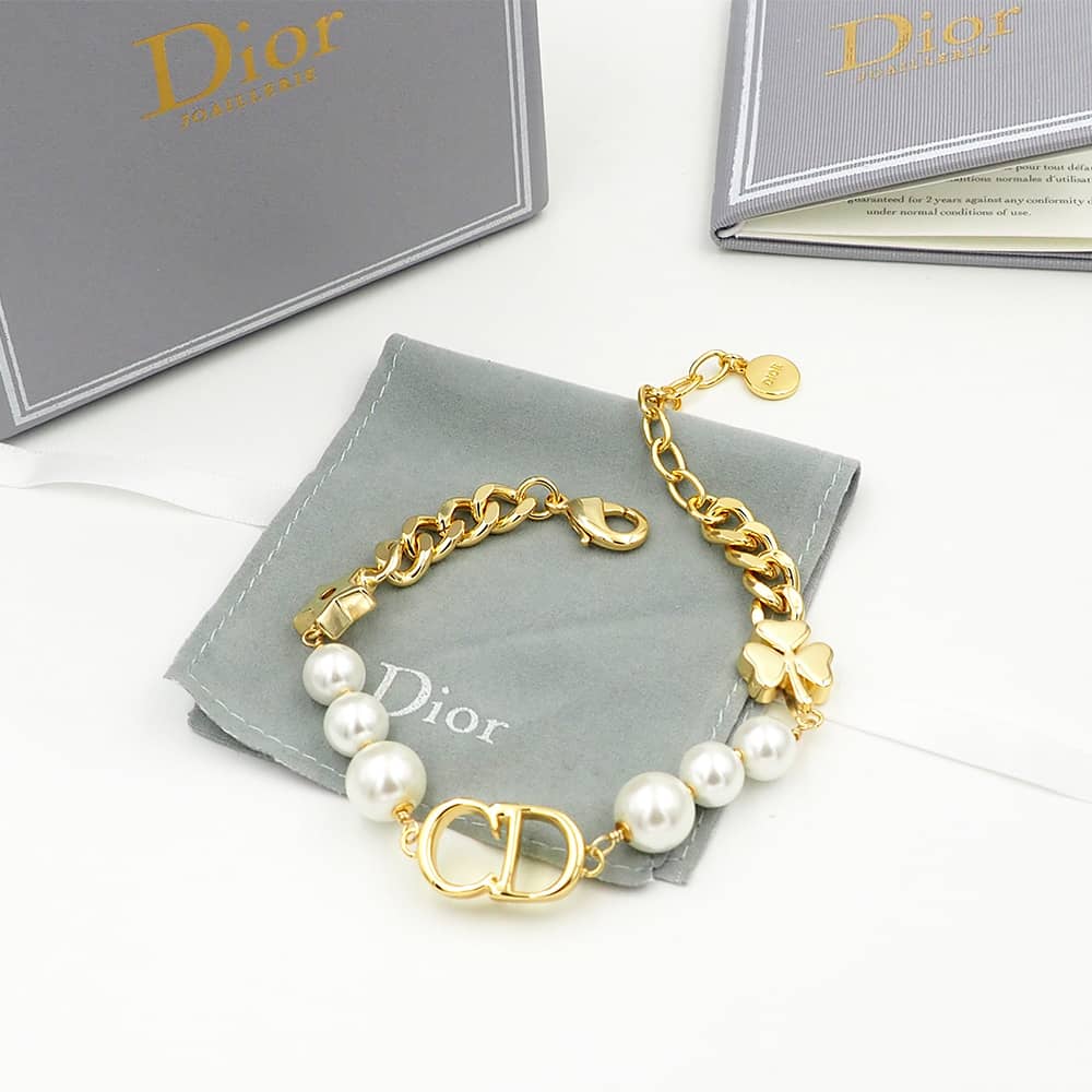 Best Replica Christian Dior Bracelet First Copy - Colareps