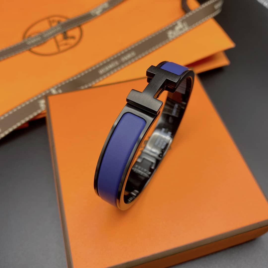 Best Replica Knockoff Hermes Logo Bracelet - Colareps
