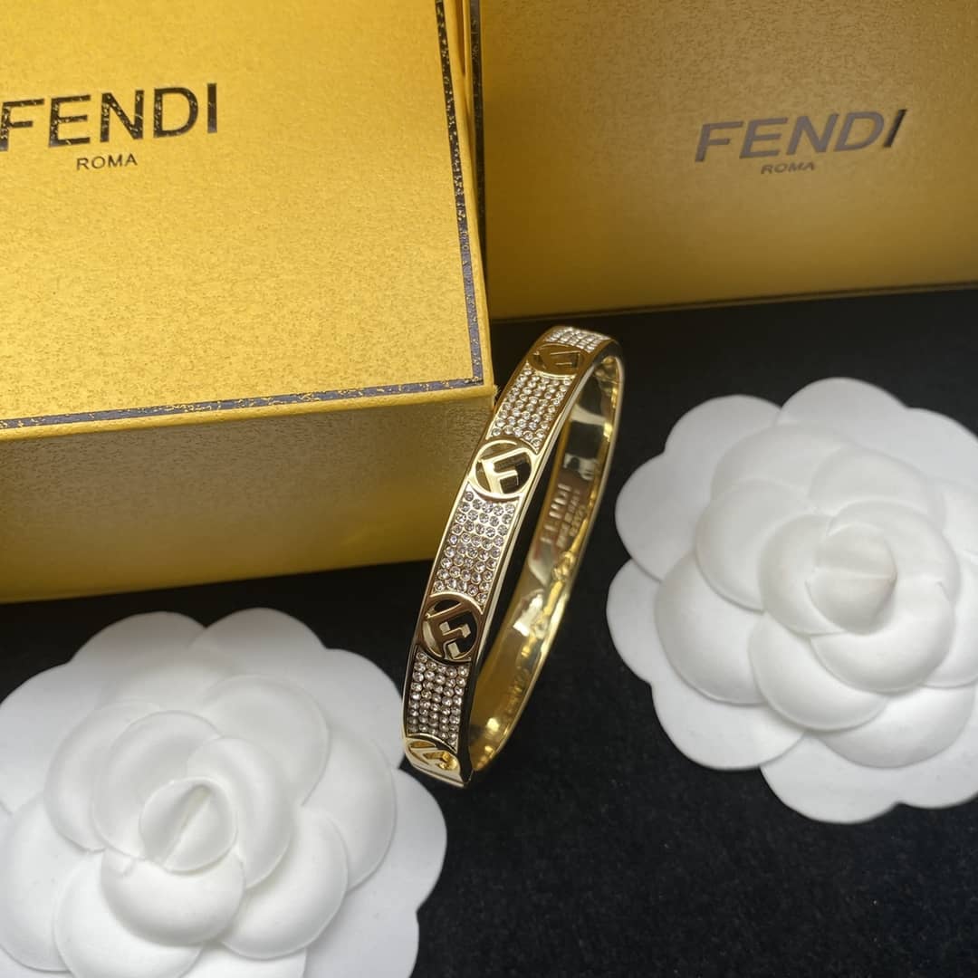 Best Replica Replica Fendi Bracelet - Colareps