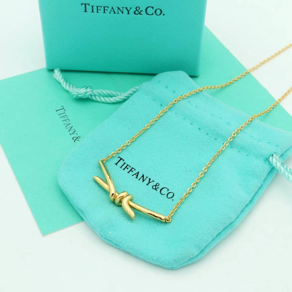Best Replica Fake Tiffany Logo Necklace - Colareps