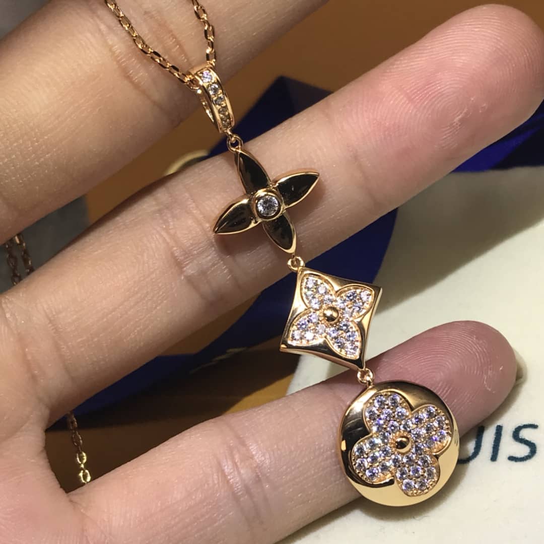 Best Replica Knockoff Louis vuitton Logo Necklace - Colareps