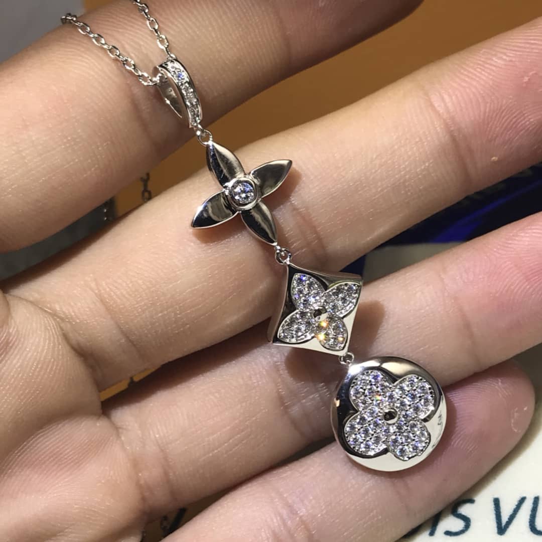 Best Replica Knockoff Louis vuitton Logo Necklace - Colareps
