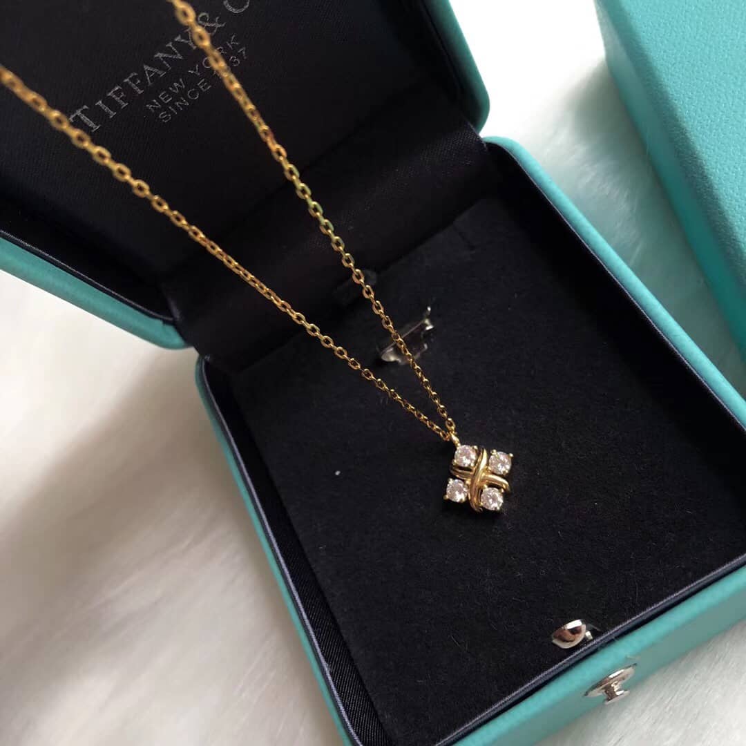 Best Replica Wholesale Tiffany Logo Necklace - Colareps