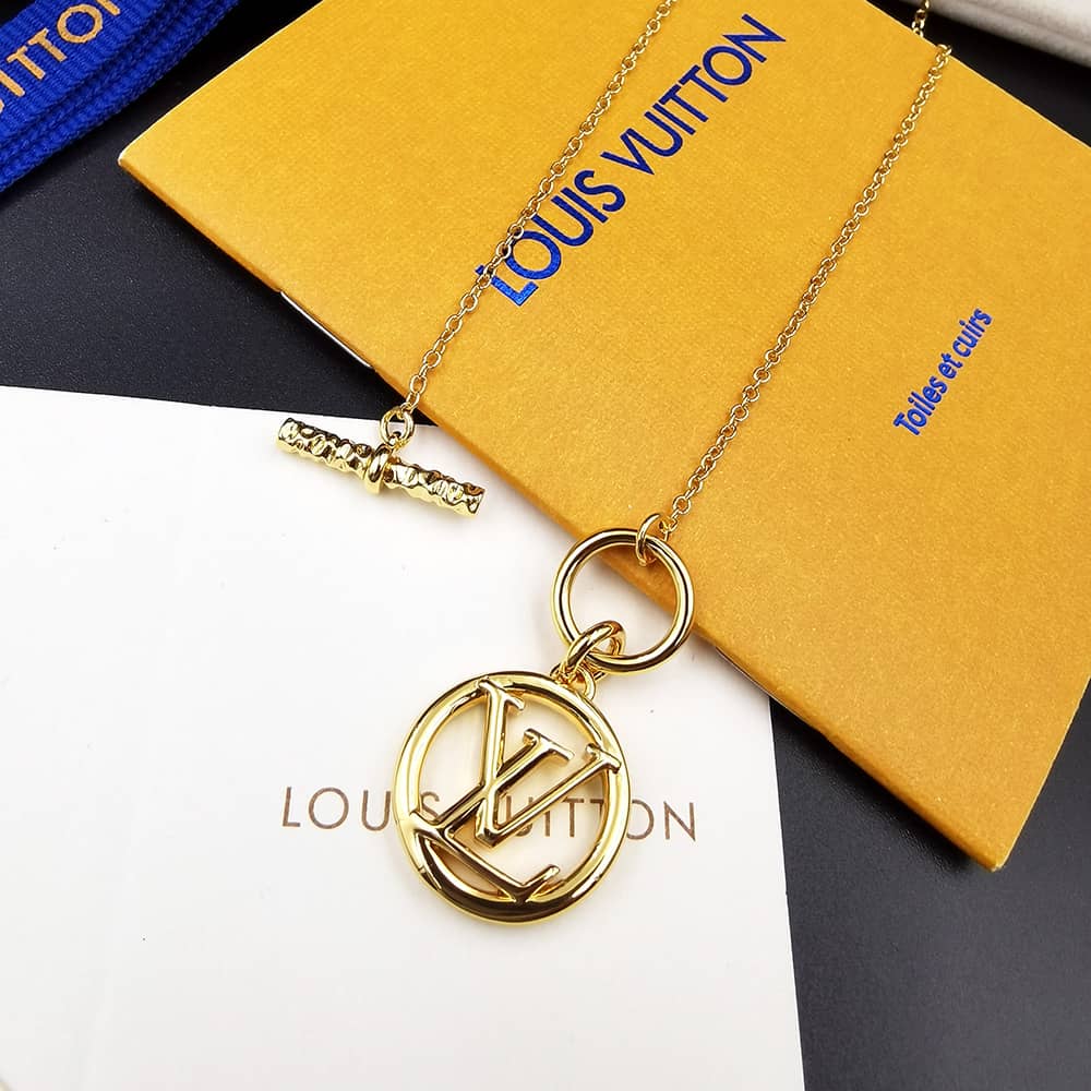 Best Replica Knockoff Louis vuitton Logo Necklace - Colareps