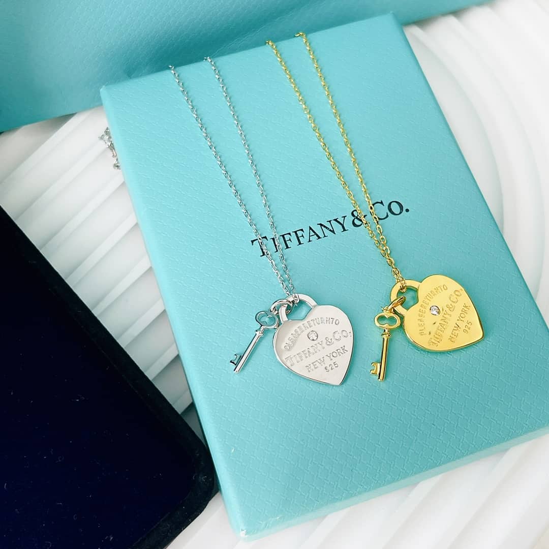 Best Replica Fake Tiffany Logo Necklace - Colareps