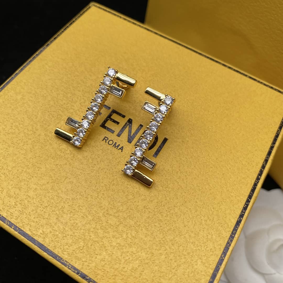 Best Replica Knockoff Fendi Logo Earring - Colareps