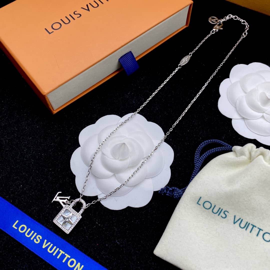 Best Replica Louis vuitton Necklace First Copy - Colareps