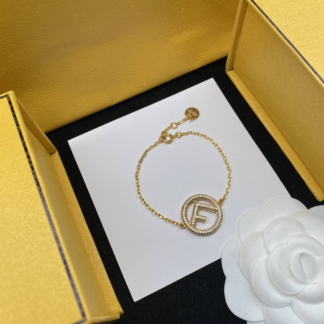 Best Replica Fake Fendi Logo Bracelet - Colareps