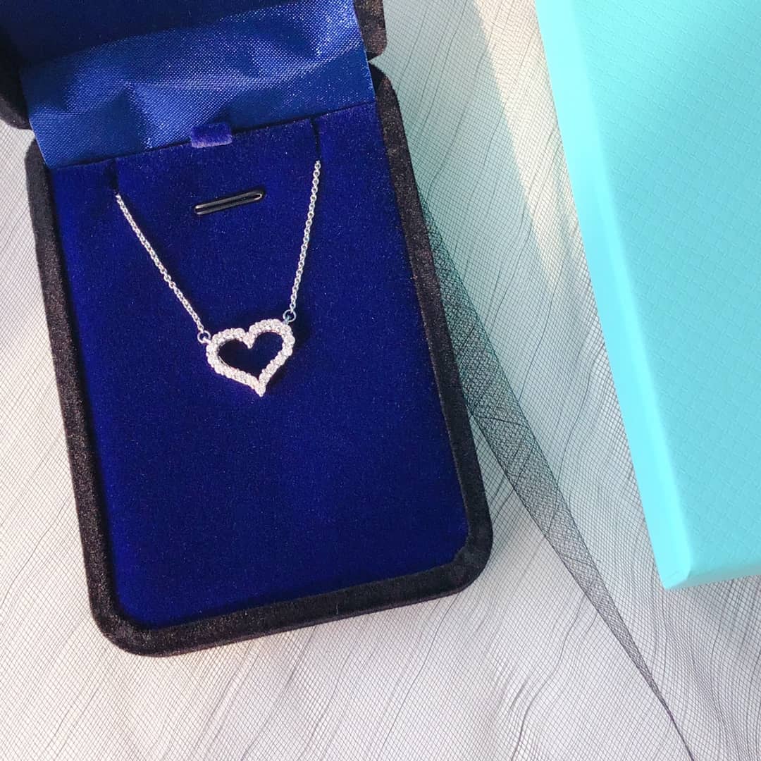 Best Replica Wholesale Tiffany Logo Necklace - Colareps