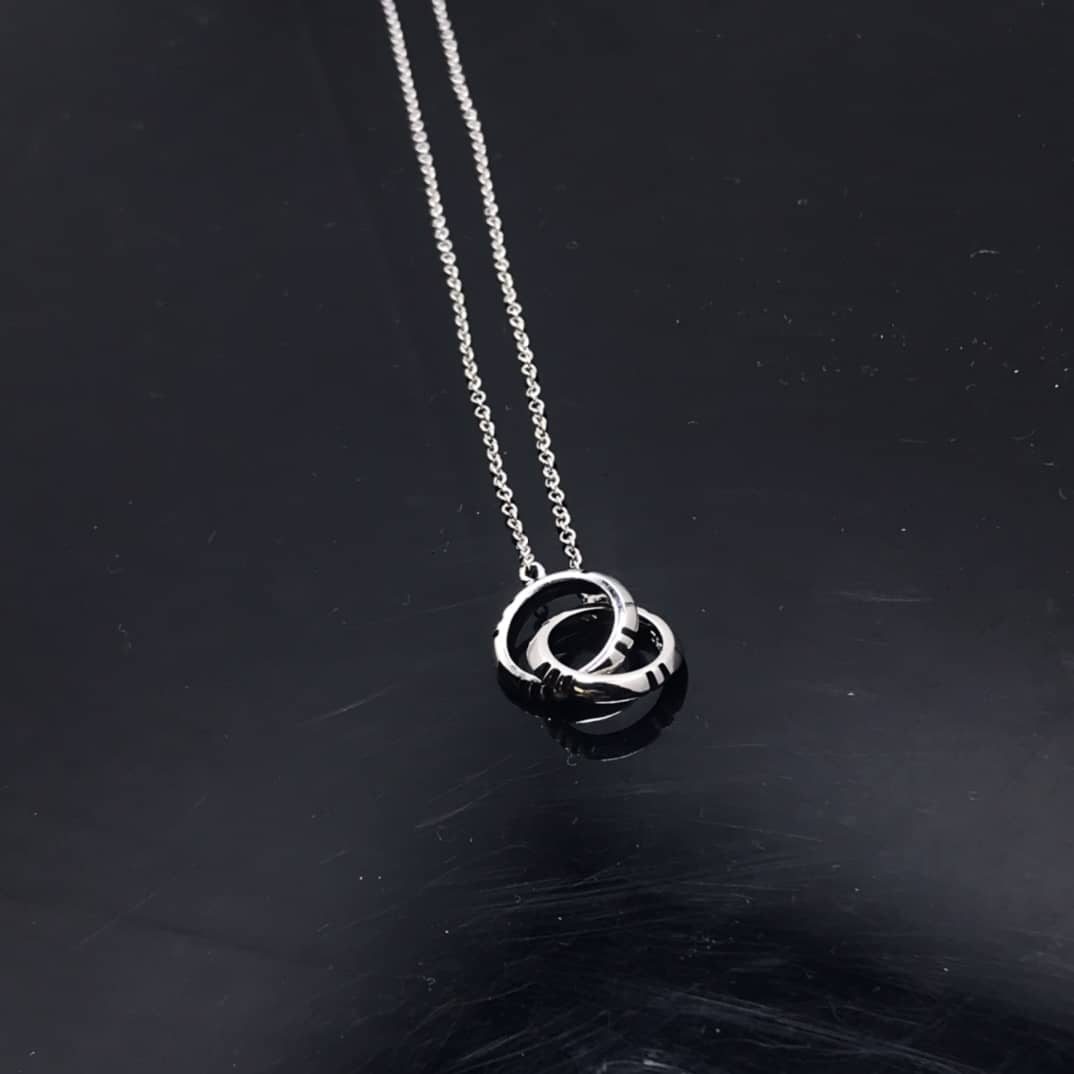 Best Replica Fake Tiffany Logo Necklace - Colareps