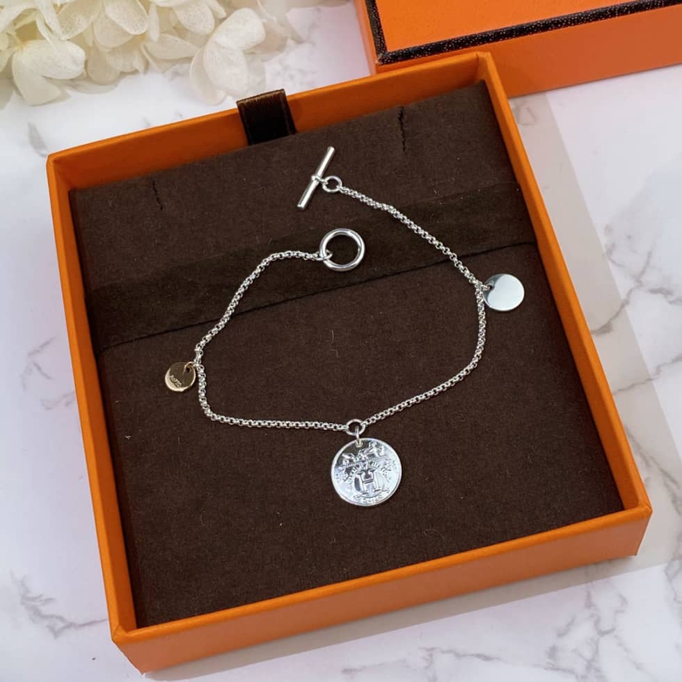 Best Replica Best Hermes Classic Bracelet - Colareps