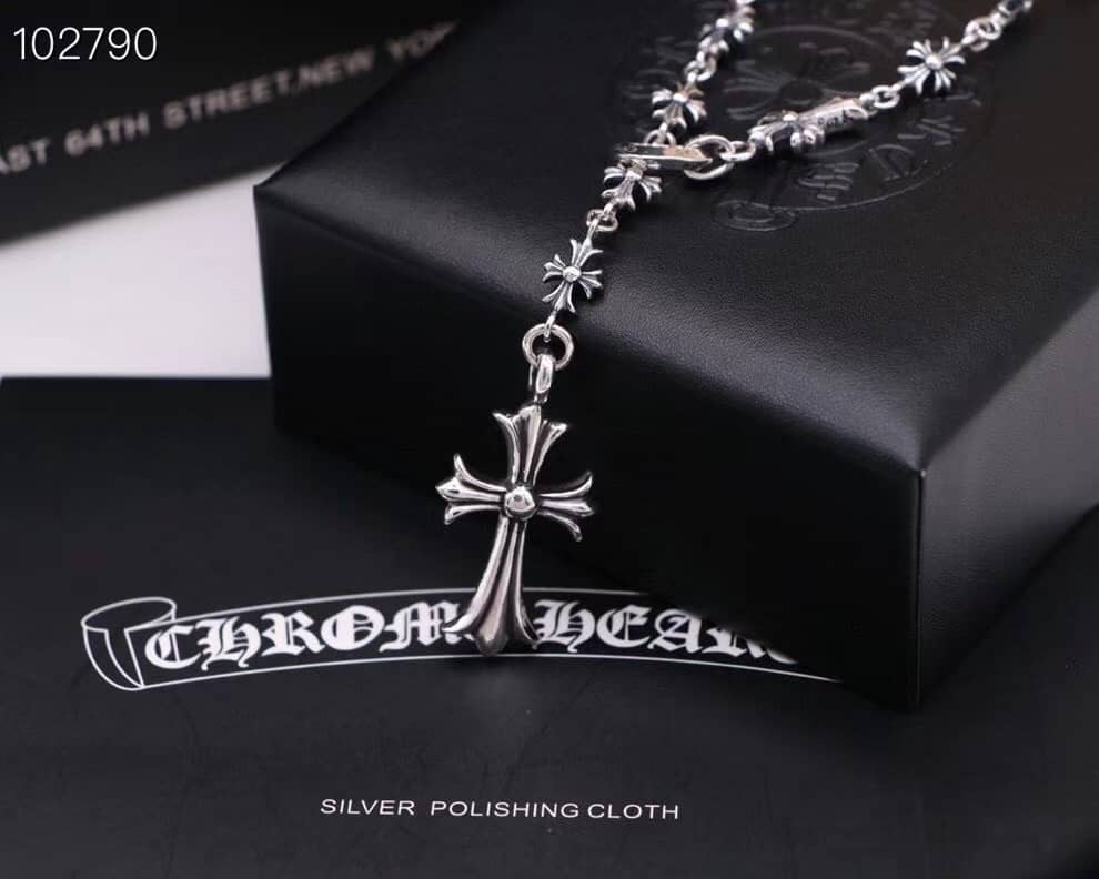 Best Replica Fake Chrome Hearts Logo Necklace - Colareps