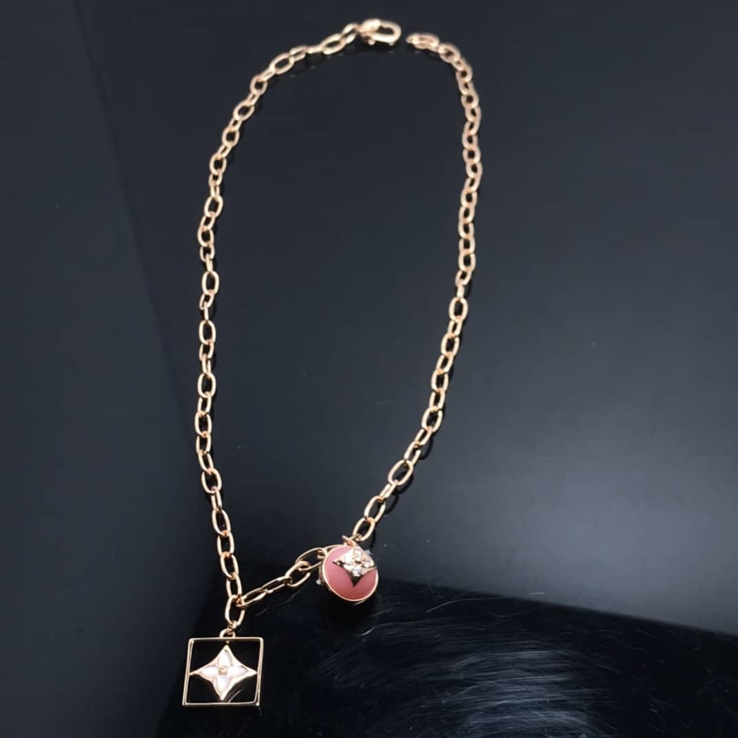 Best Replica Fake Louis vuitton Logo Necklace - Colareps