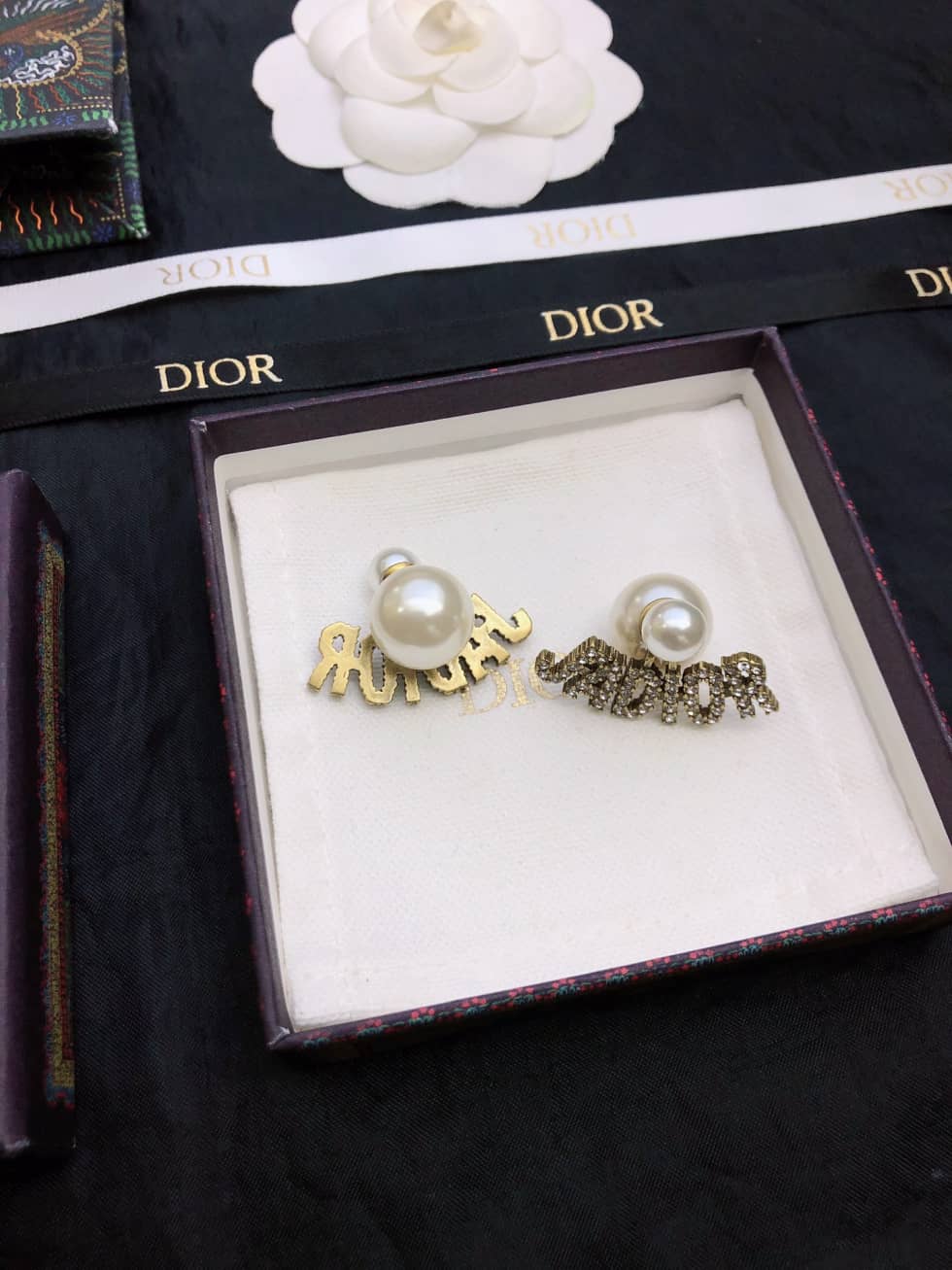 Best Replica Fake Christian Dior Logo Earring - Colareps