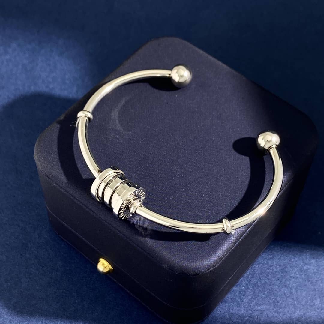 Best Replica Luxury Bvlgari Classic AAA+ Bracelet - Colareps