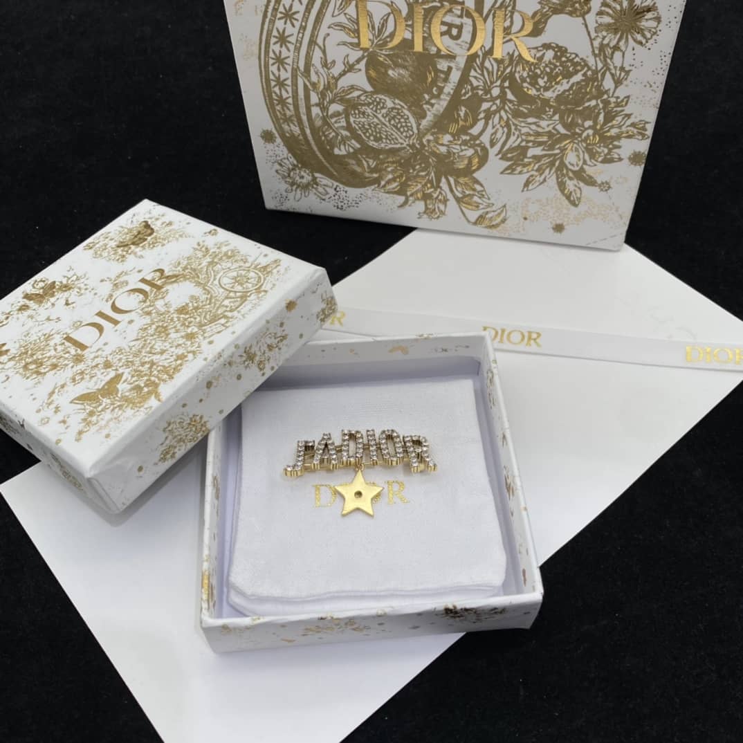 Best Replica Wholesale Christian Dior Logo Brooch - Colareps