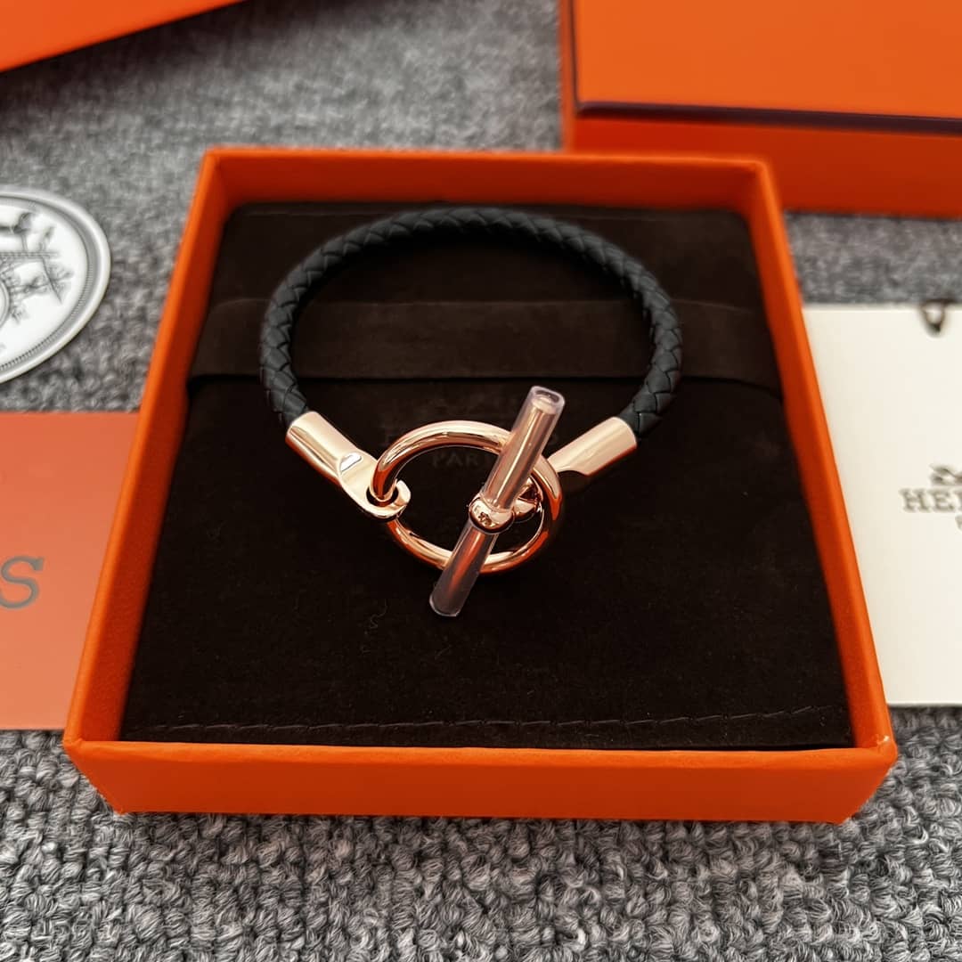 Best Replica Knockoff Hermes Logo Bracelet - Colareps