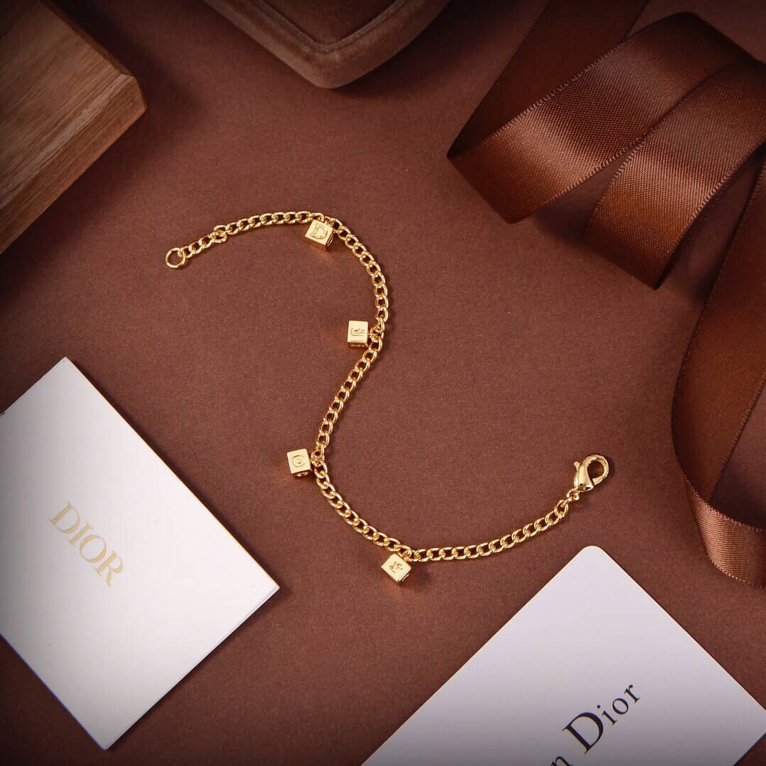 Best Replica Luxury Christian Dior Classic AAA+ Bracelet - Colareps