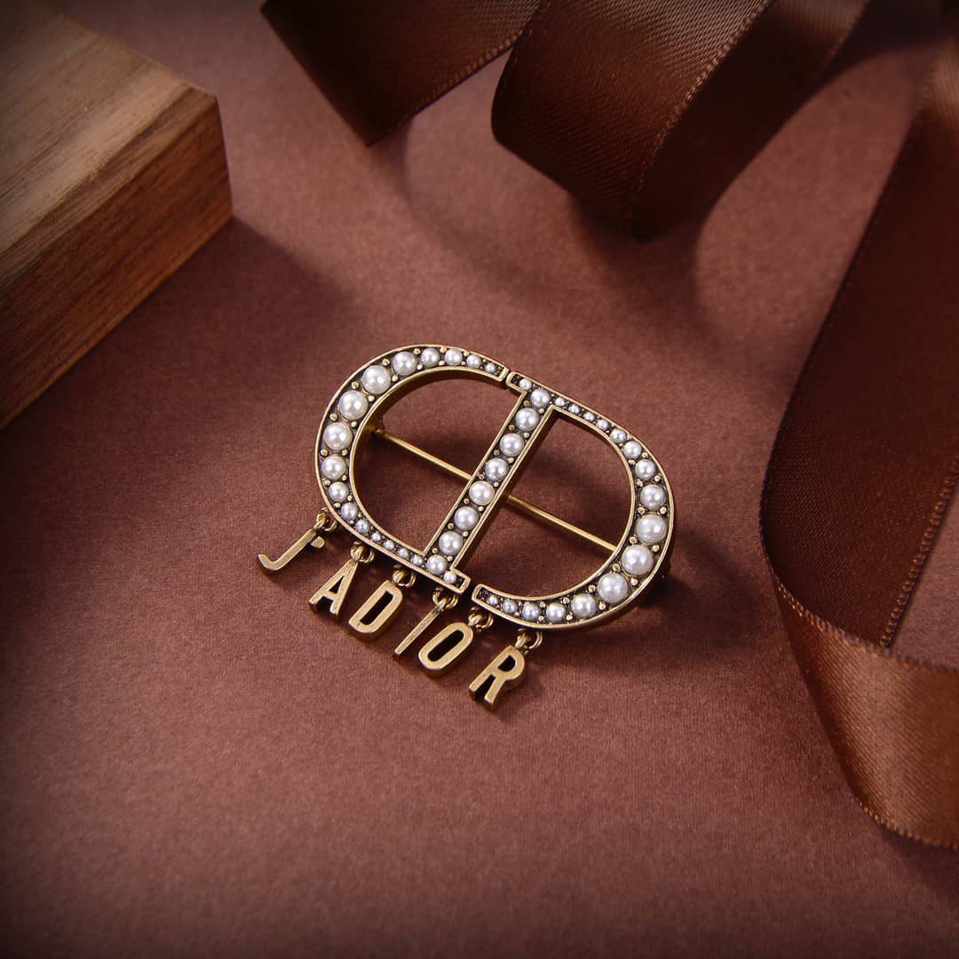 Best Replica Wholesale Christian Dior AAA+ Brooch - Colareps