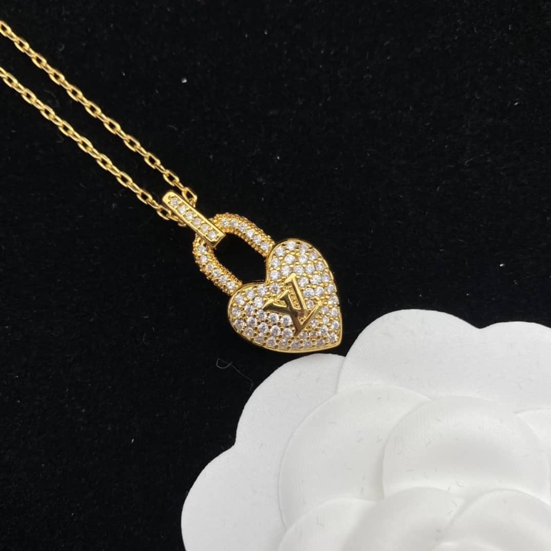 Best Replica Knockoff Louis vuitton Logo Necklace - Colareps