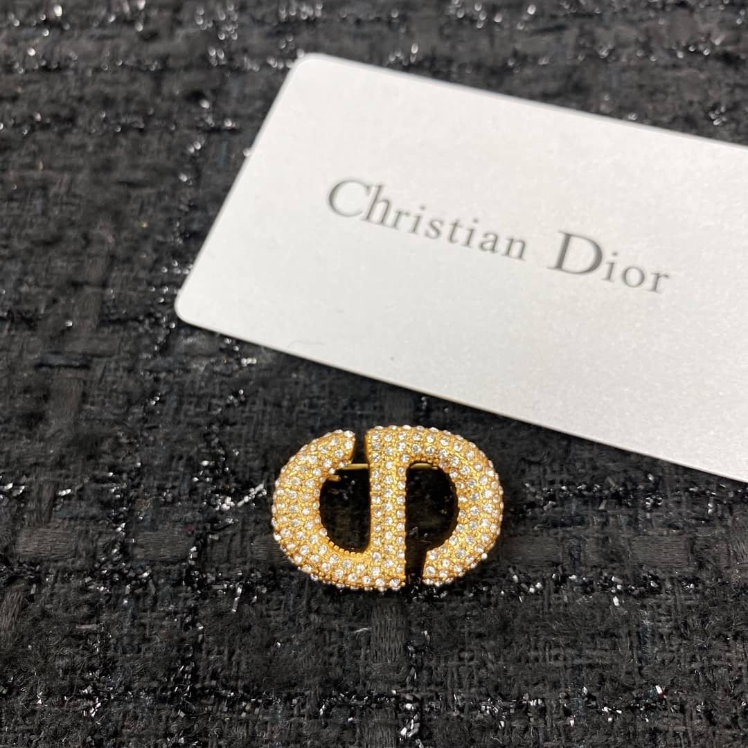 Best Replica Wholesale Christian Dior Logo Brooch - Colareps