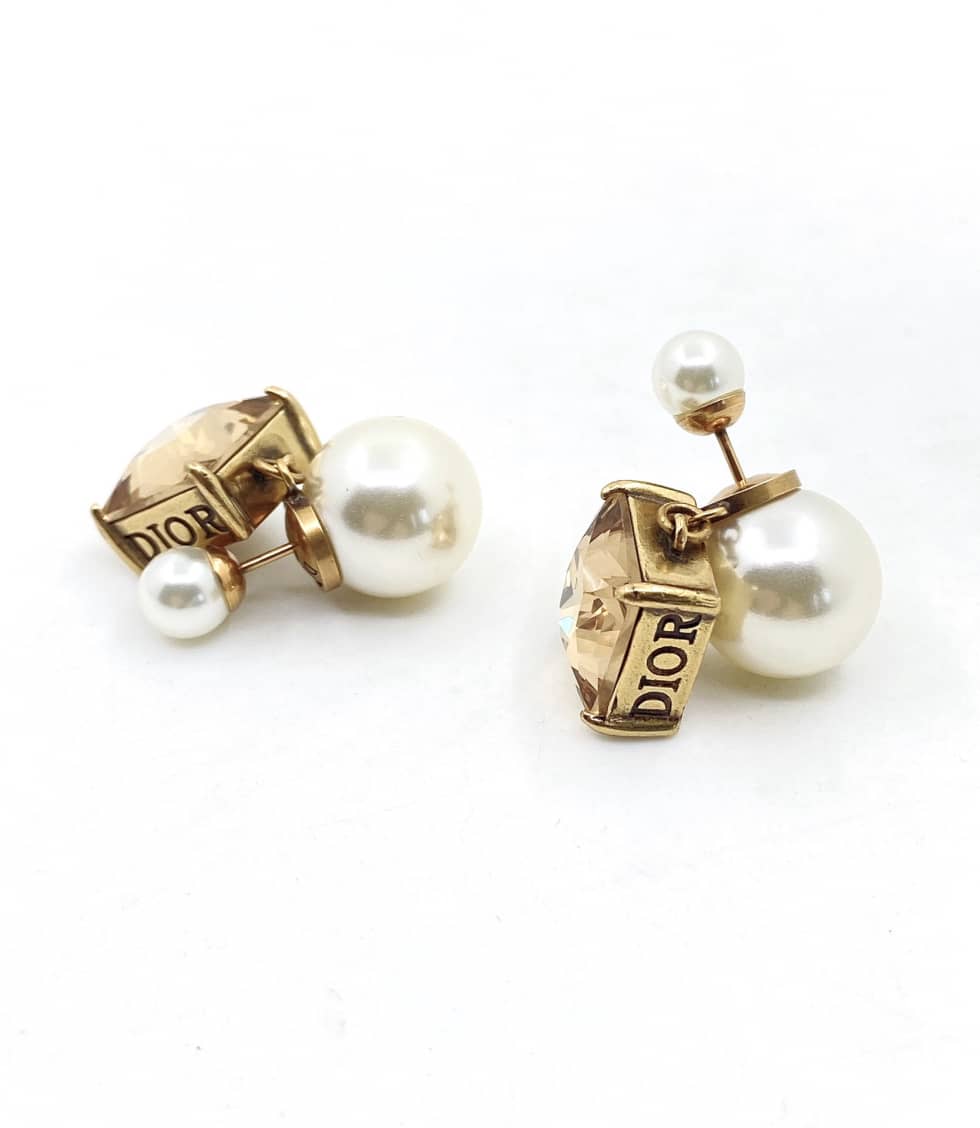 Best Replica Fake Christian Dior Logo Earring - Colareps