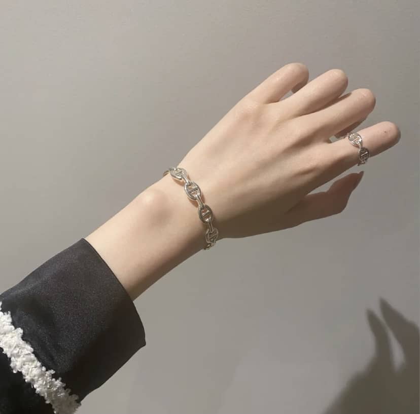 Best Replica Fake Hermes Logo Bracelet - Colareps