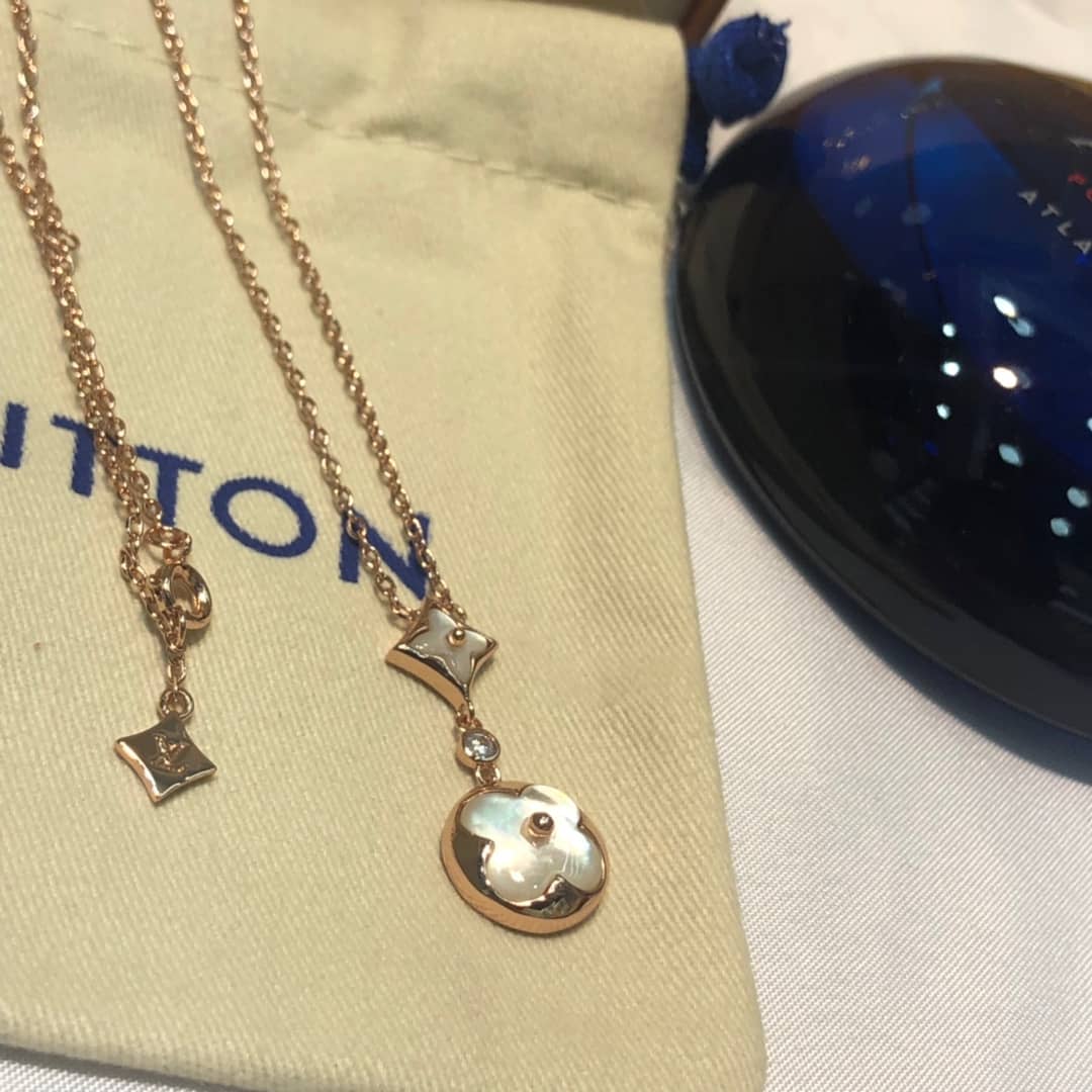 Best Replica Louis vuitton Necklace First Copy - Colareps
