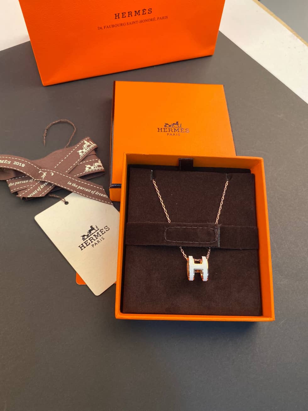 Best Replica Knockoff Hermes Logo Necklace - Colareps