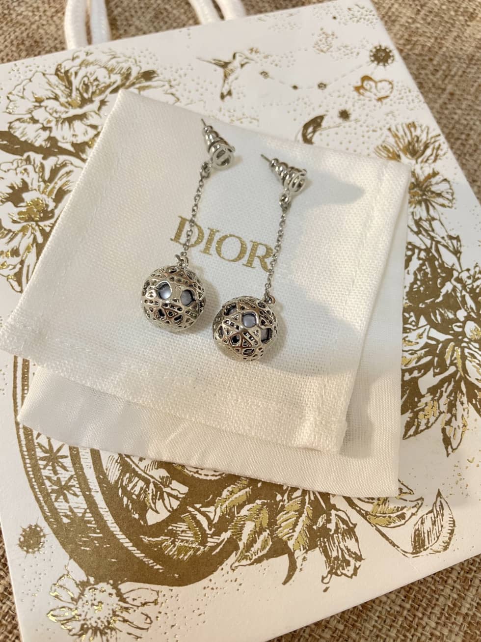 Best Replica Knockoff Christian Dior Logo Earring - Colareps