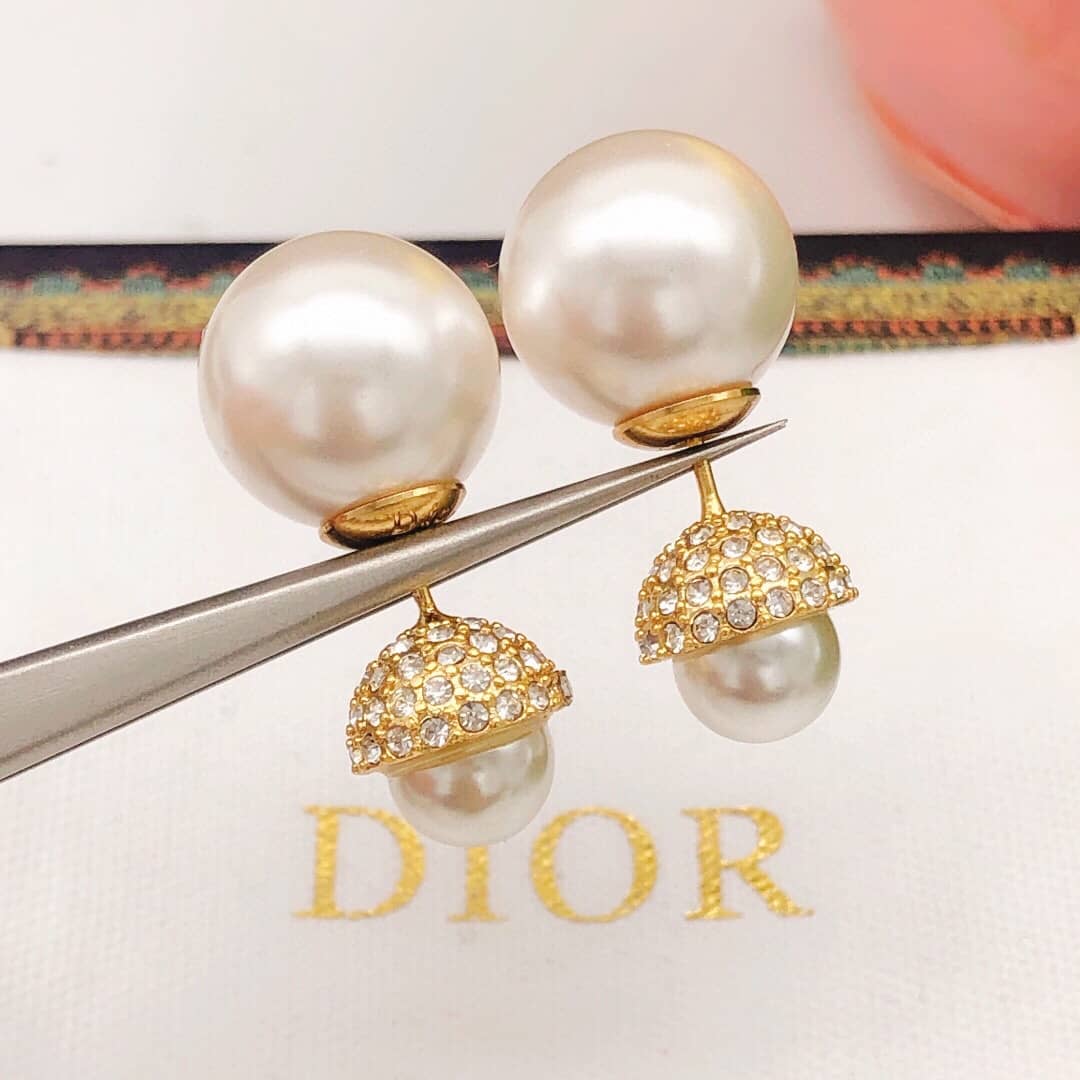 Best Replica Fake Christian Dior Logo Earring - Colareps