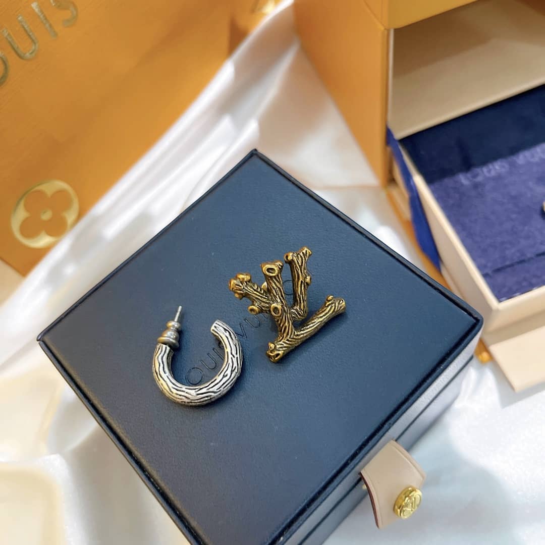 Best Replica LV Hoop Earrings Dupe Logo - Colareps