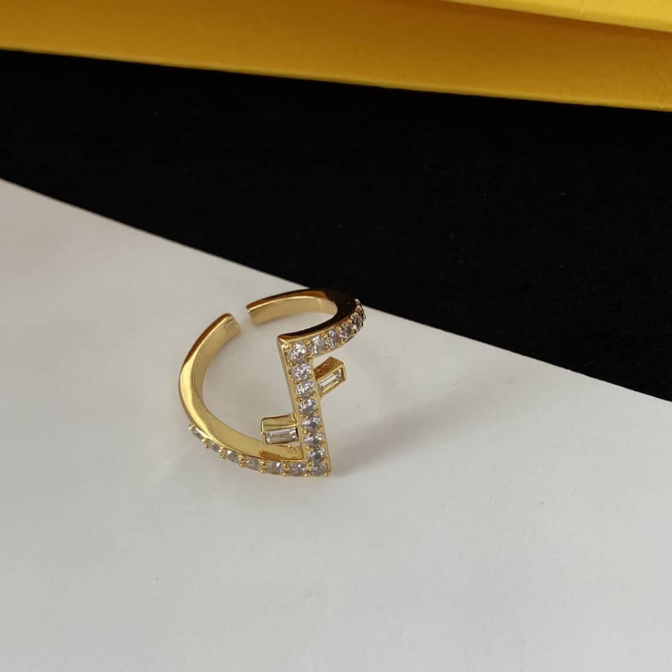 Best Replica Best Fendi Classic Ring - Colareps