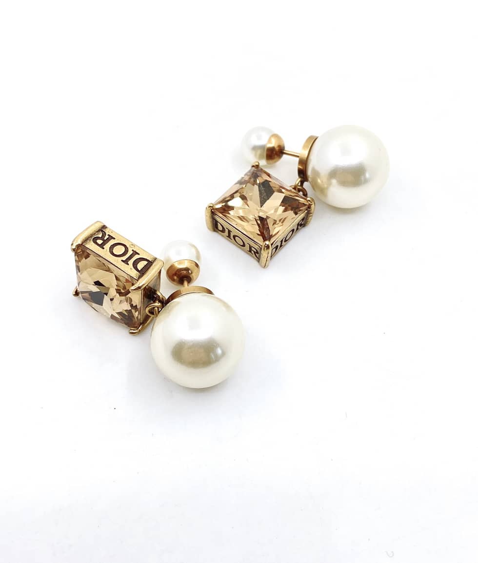 Best Replica Fake Christian Dior Logo Earring - Colareps