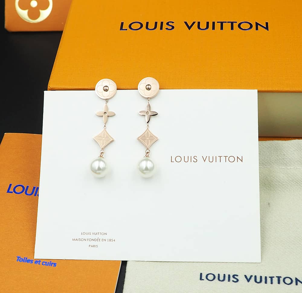 Best Replica Fake Louis vuitton Logo Earring - Colareps