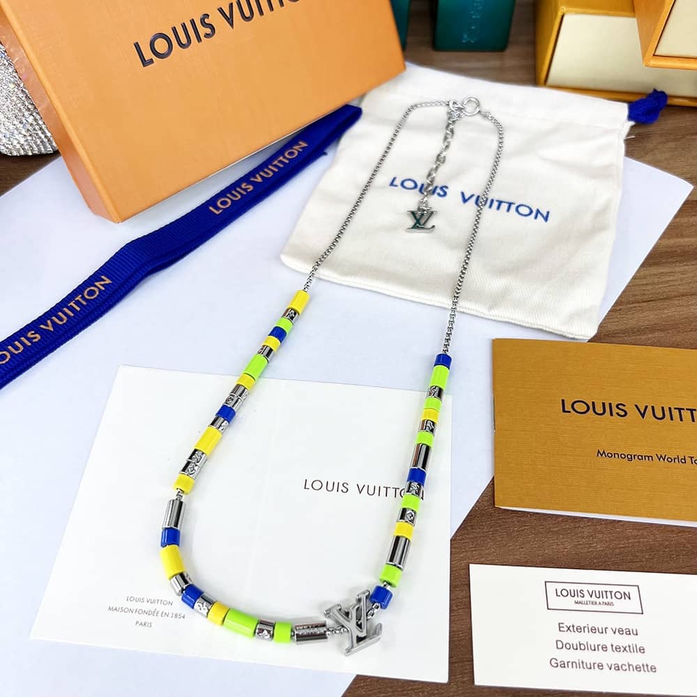 Best Replica Wholesale Louis vuitton Logo Necklace - Colareps