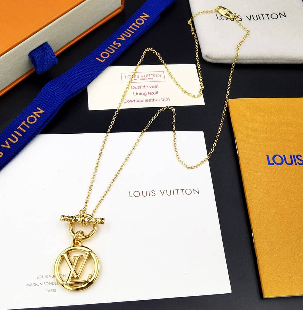 Best Replica Knockoff Louis vuitton Logo Necklace - Colareps