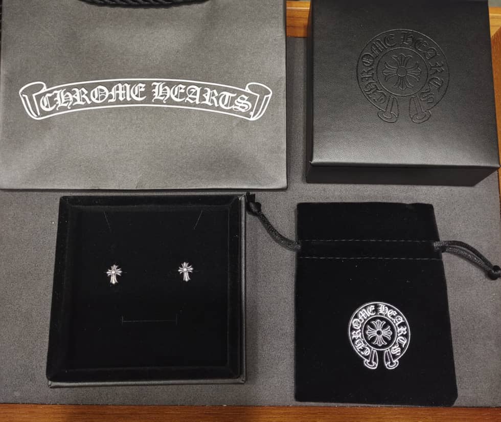 Best Replica 7 Star Chrome Hearts Earring - Colareps