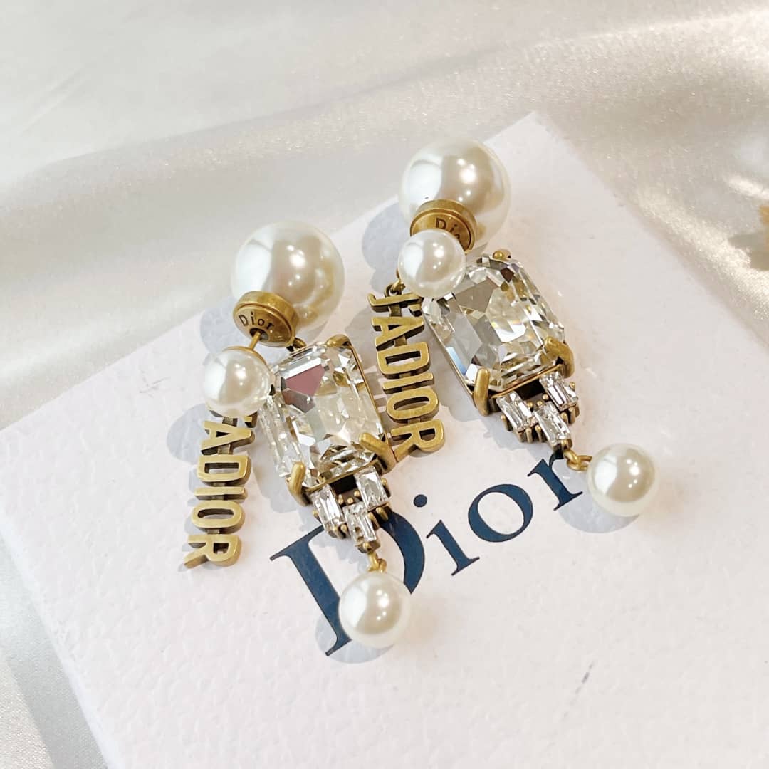 Best Replica Fake Christian Dior Logo Earring - Colareps