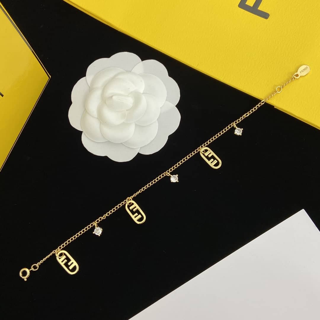 Best Replica Wholesale Fendi Logo Bracelet - Colareps