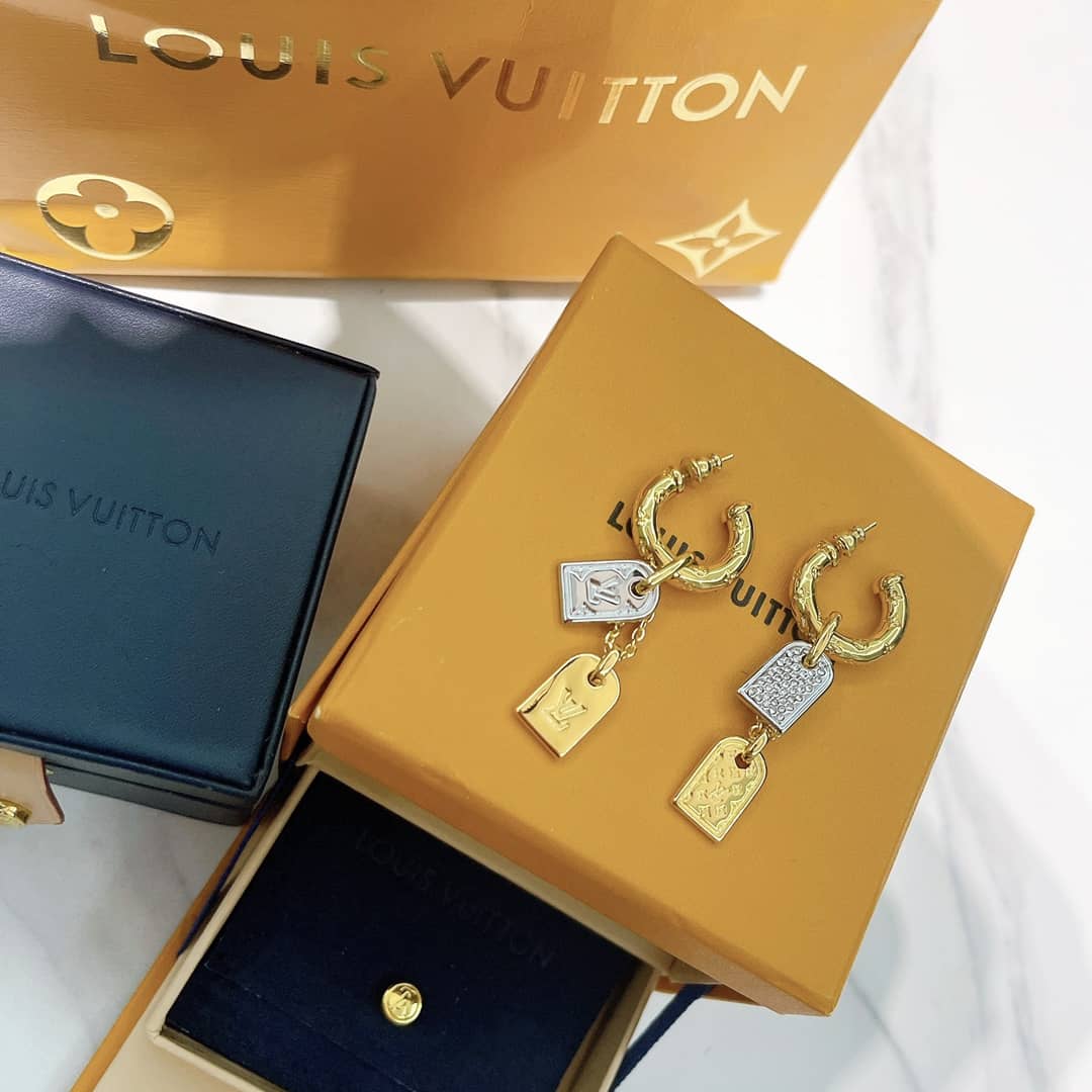 Best Replica LV Hoop Earrings Dupe Logo - Colareps