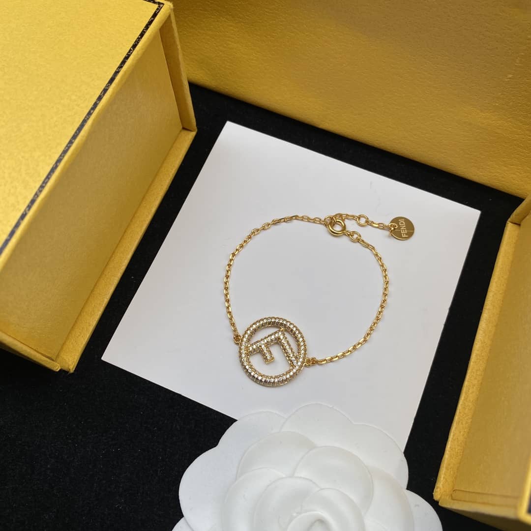 Best Replica Fake Fendi Logo Bracelet - Colareps